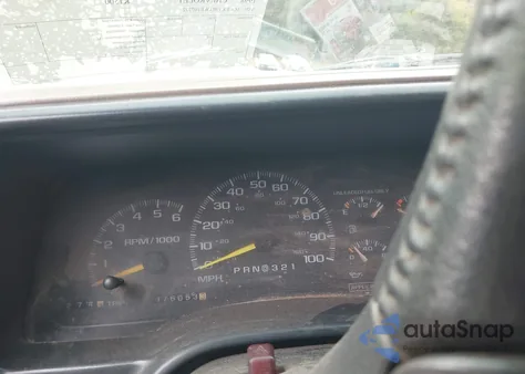 1998 Chevrolet K1500 Fleetside from USA, damaged, VIN 1GCEK19R1WE107772